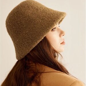 Stylish Tan Wool Blend Bucket Hat